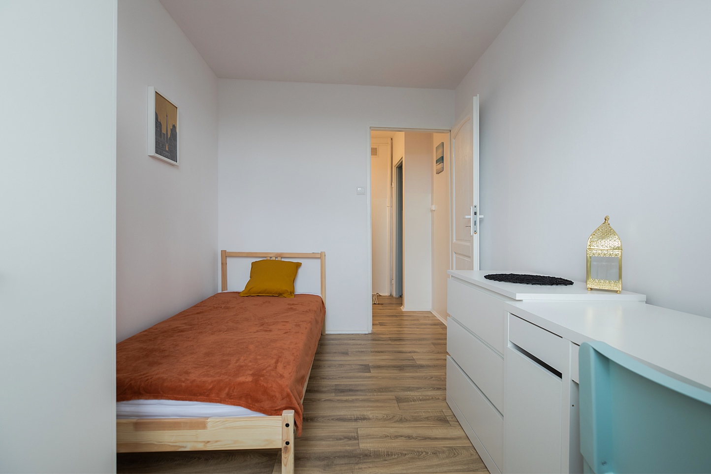 5 Bedroom Erasmus Flat At Leszno 34